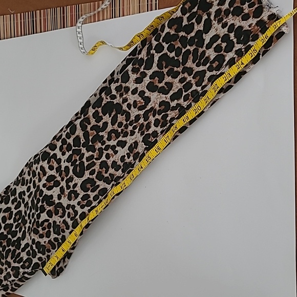 Paige Leopard Hoxton Ankle Raw Hem Jean EUC - Picture 11 of 16